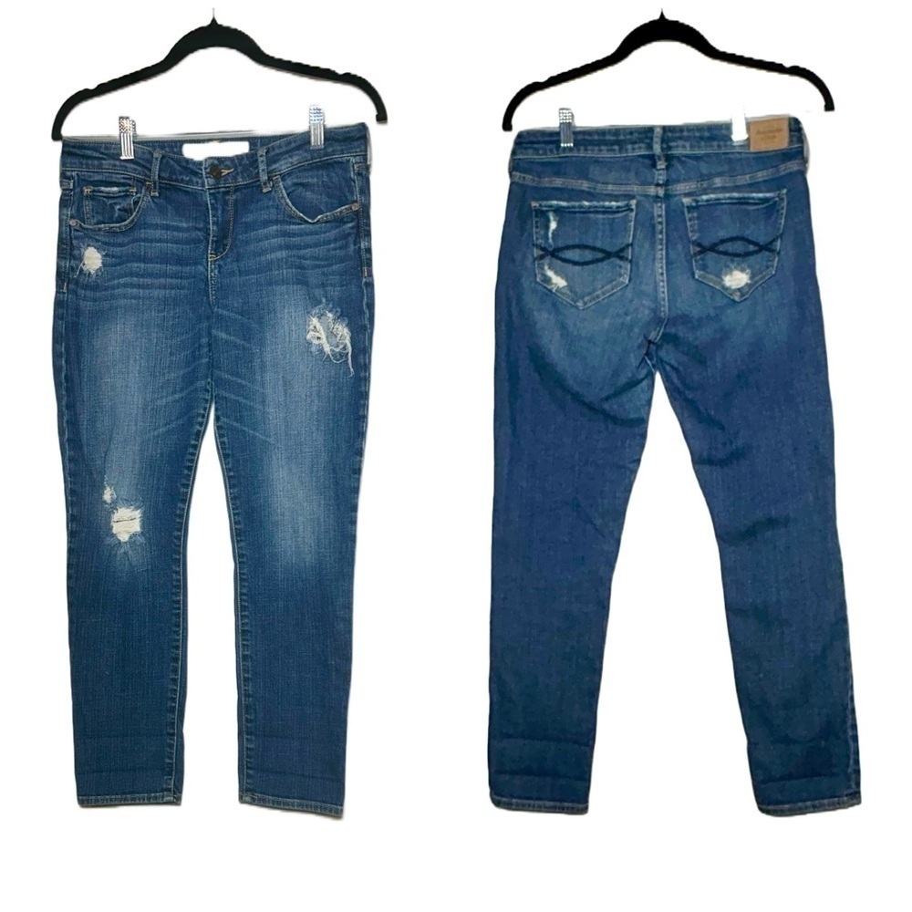 Abercrombie & Fitch Straight Leg Mid Rise Distressed Jean, Size 28/6